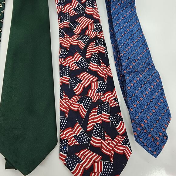 Lot 6 Men’s Vintage Novelty Ties Silk Mickey Mouse Sylvester Flags Business Work - Picture 2 of 15